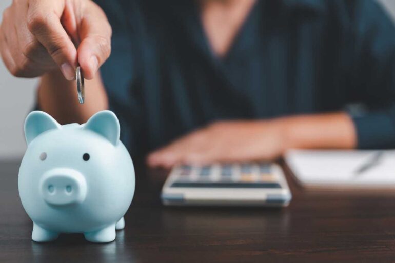 The key differences between current accounts and savings